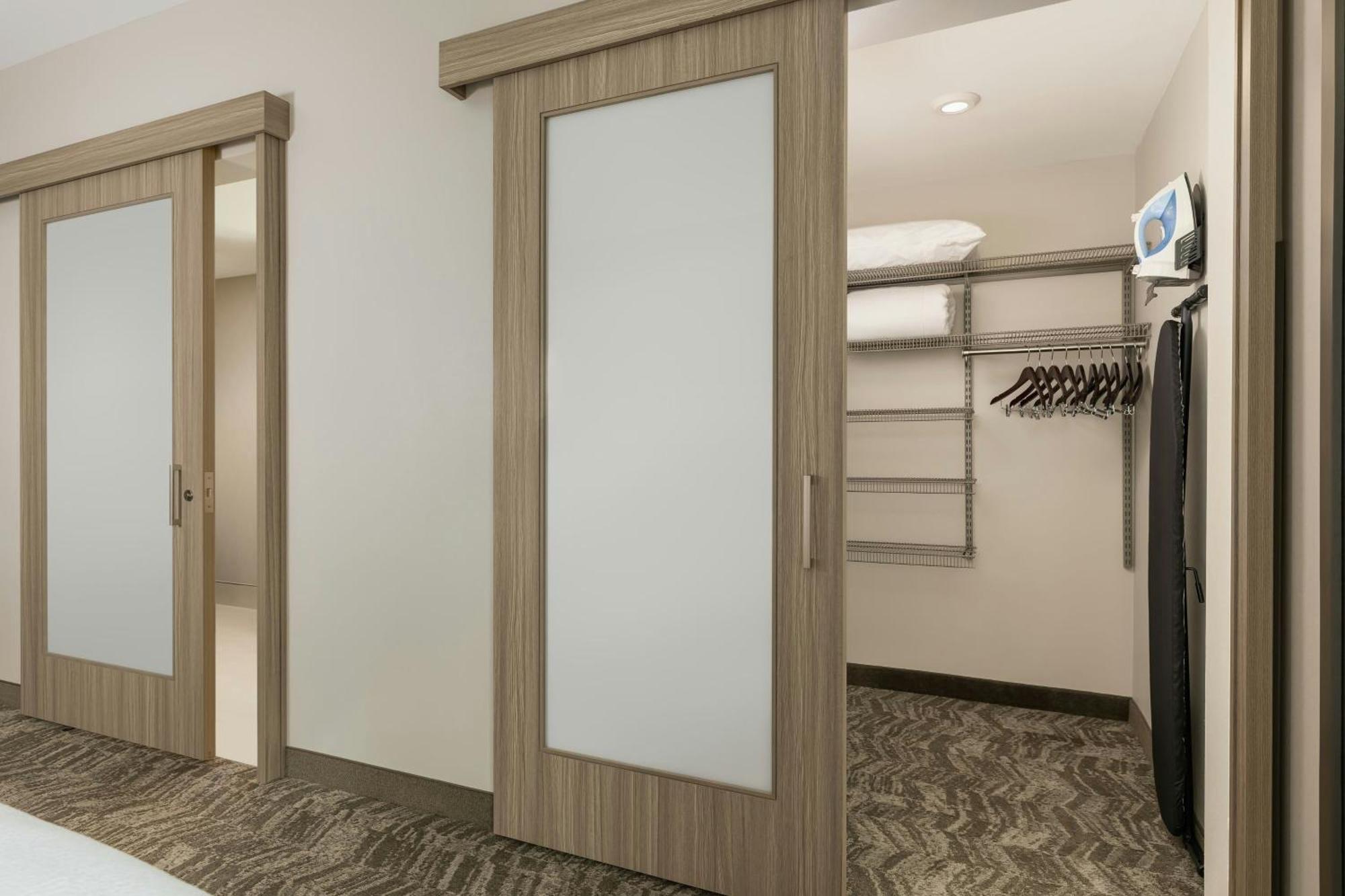 Springhill Suites By Marriott Фарго Екстериор снимка